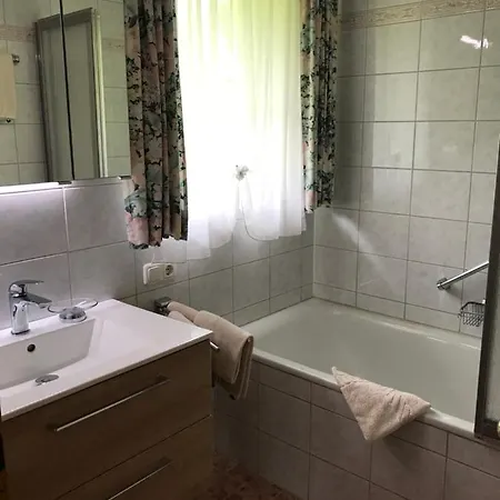 Montana بيت ضيافة جيرلوس